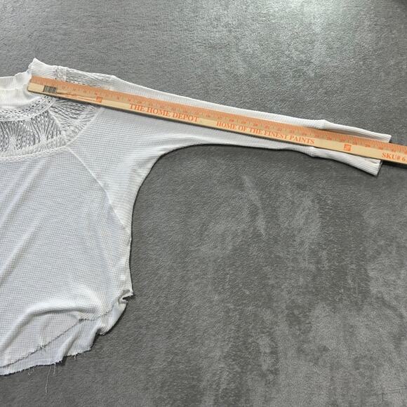 Free People Women's Off White Lace Thermal Top Raw Hem Boho Oversize Medium‎ - Picture 5 of 8